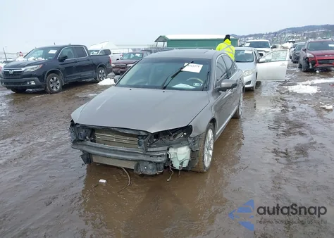 2010 Volvo S80 T6 z USA, uszkodzony, nr VIN YV1992AH6A1127600
